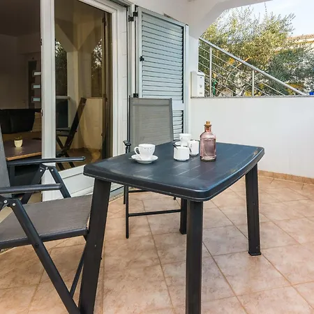 דירה Vujeva By Interhome ויר