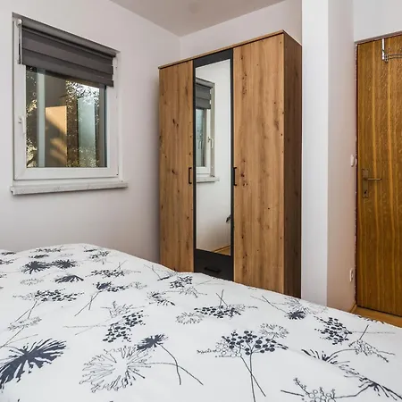 Vujeva By Interhome ויר